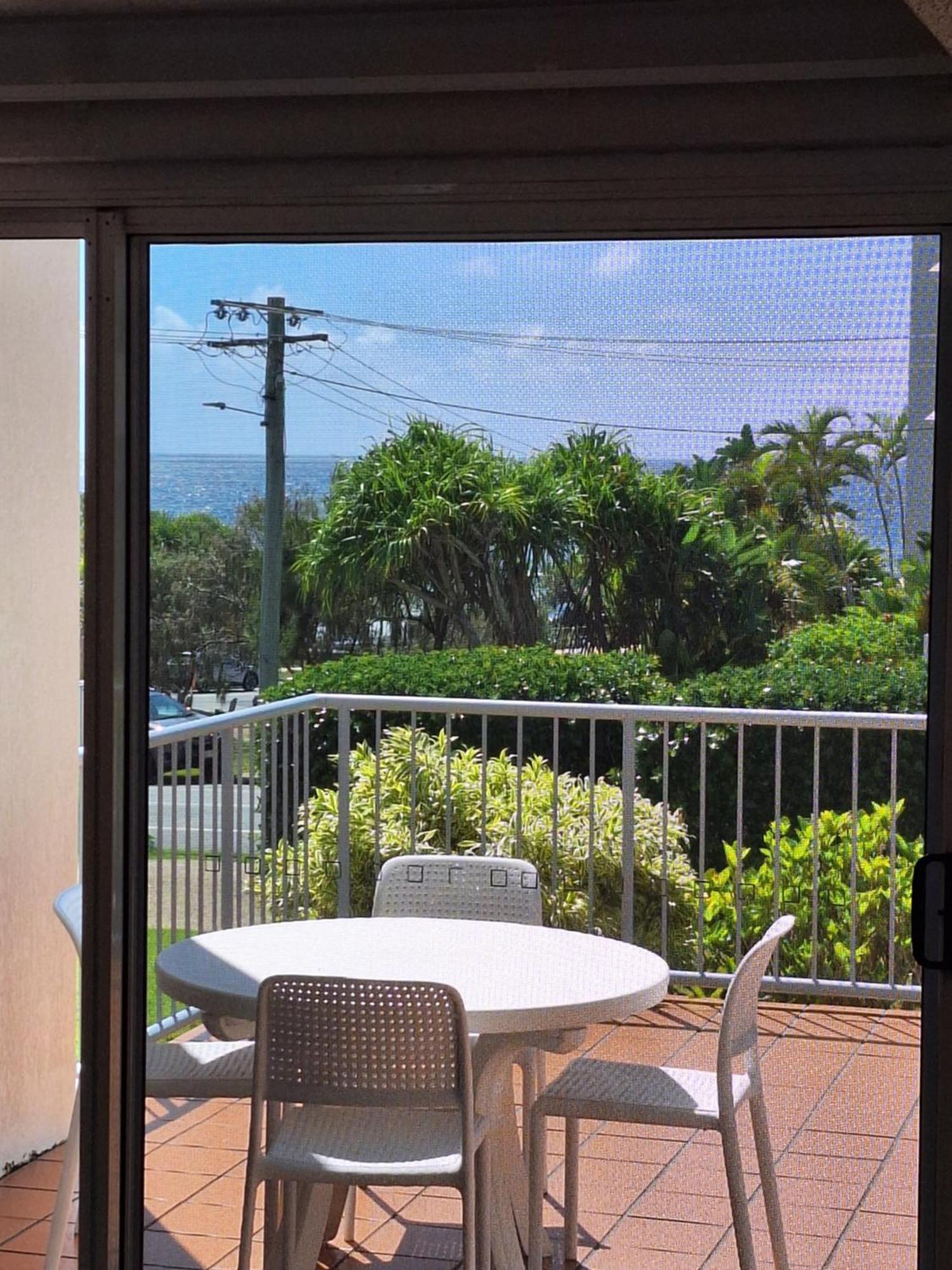 Pandanus Coolum 4*